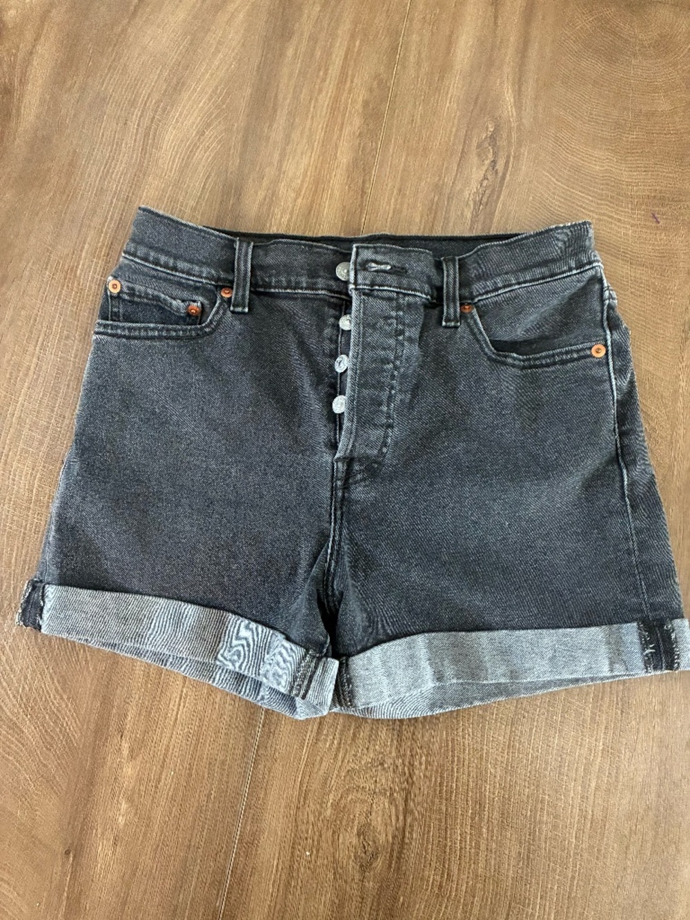 Levi’s Wedgie Shorts 29 High Rise Black Denim Button Fly Cuffed